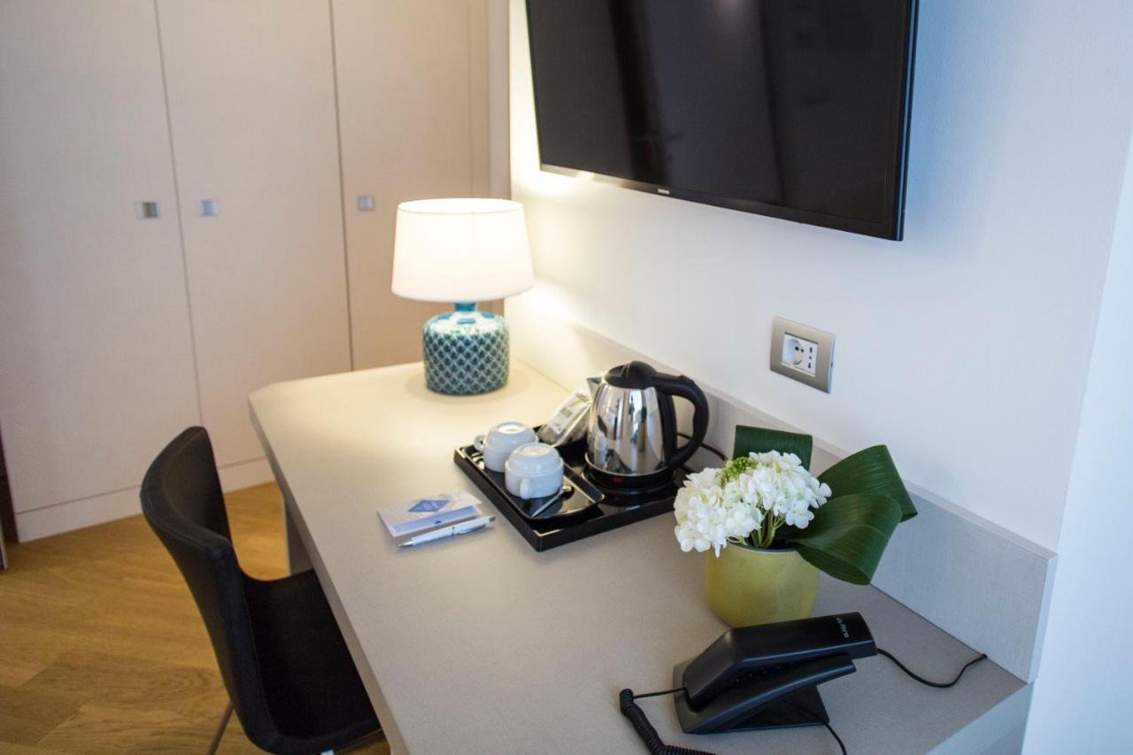Hotel Ponti Angera Zewnętrze zdjęcie