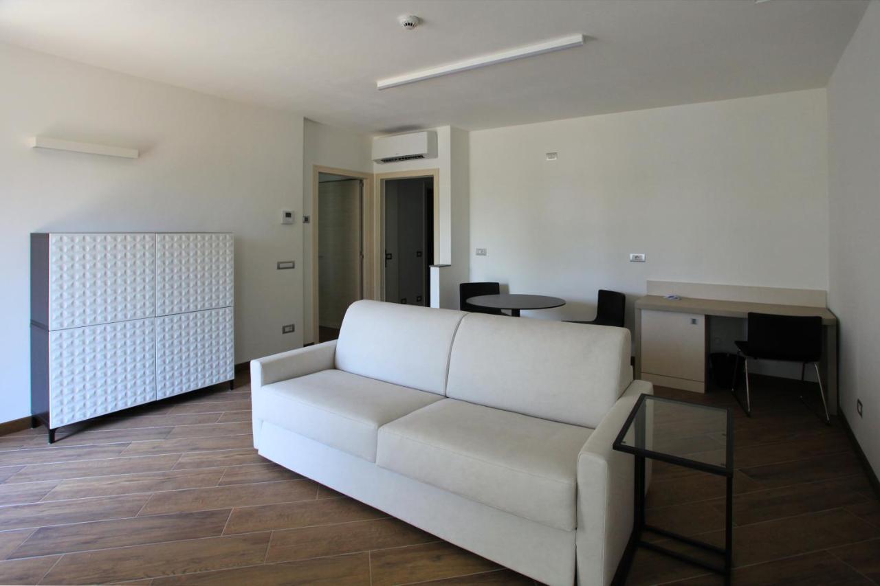 Hotel Ponti Angera Zewnętrze zdjęcie