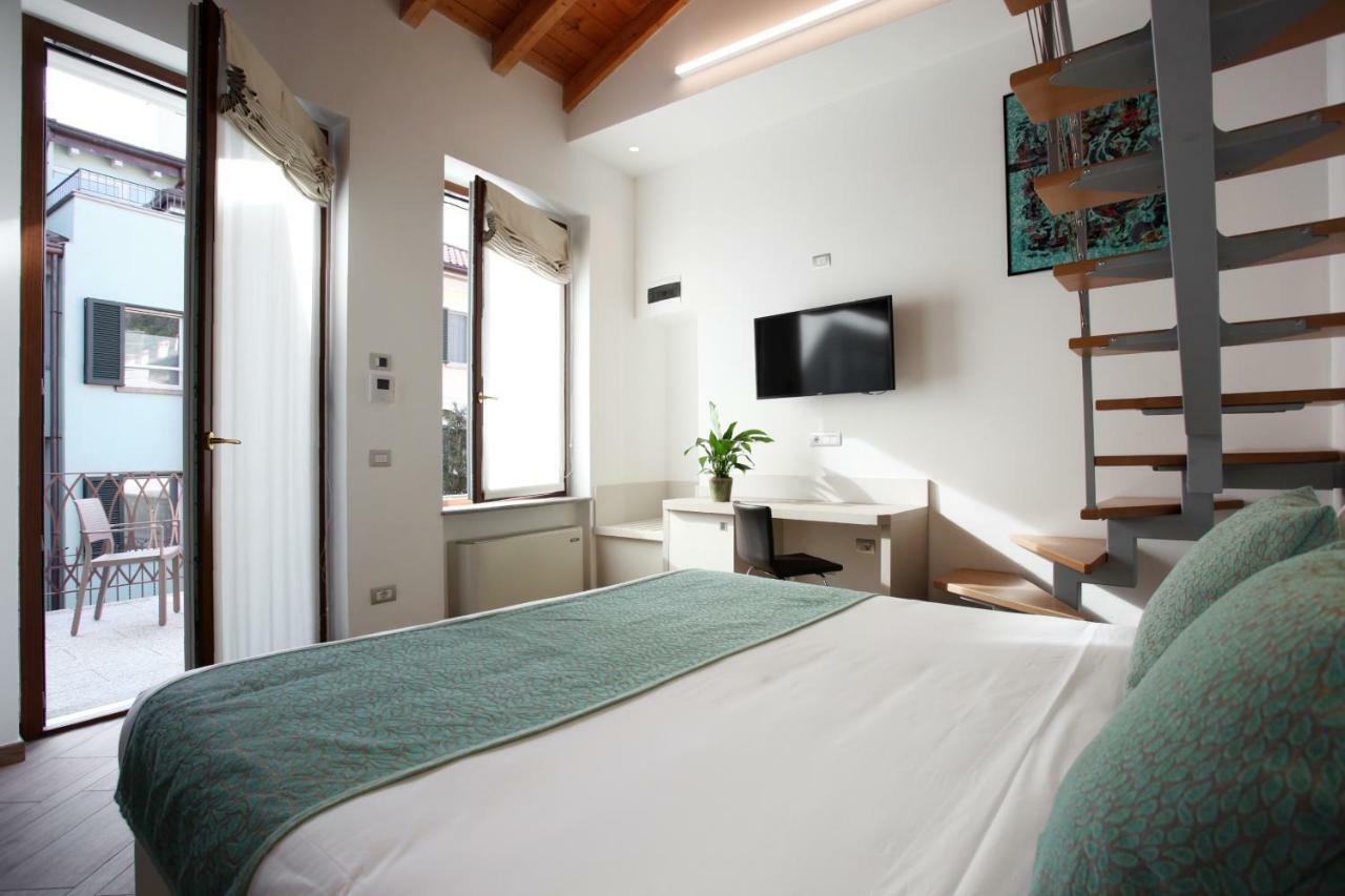 Hotel Ponti Angera Zewnętrze zdjęcie